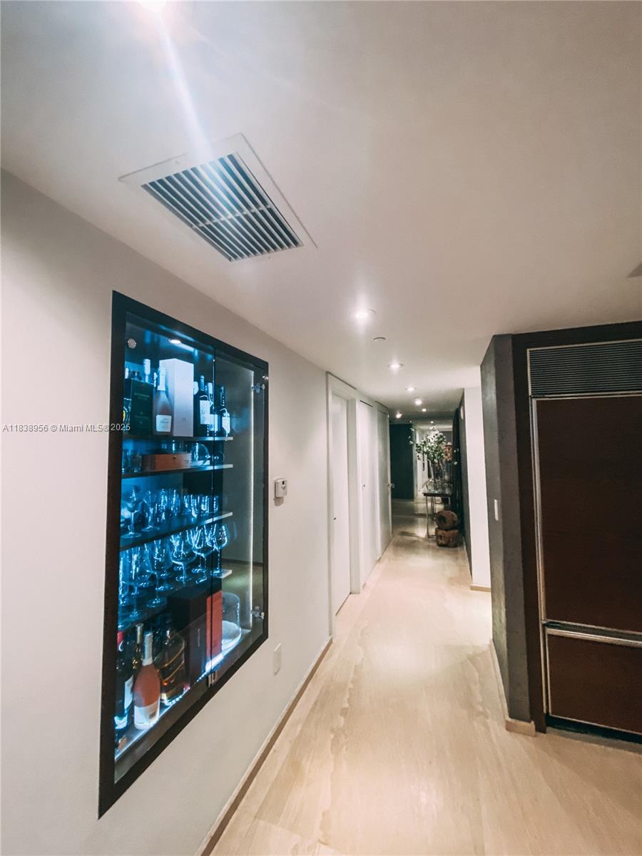 image Icon Brickell38