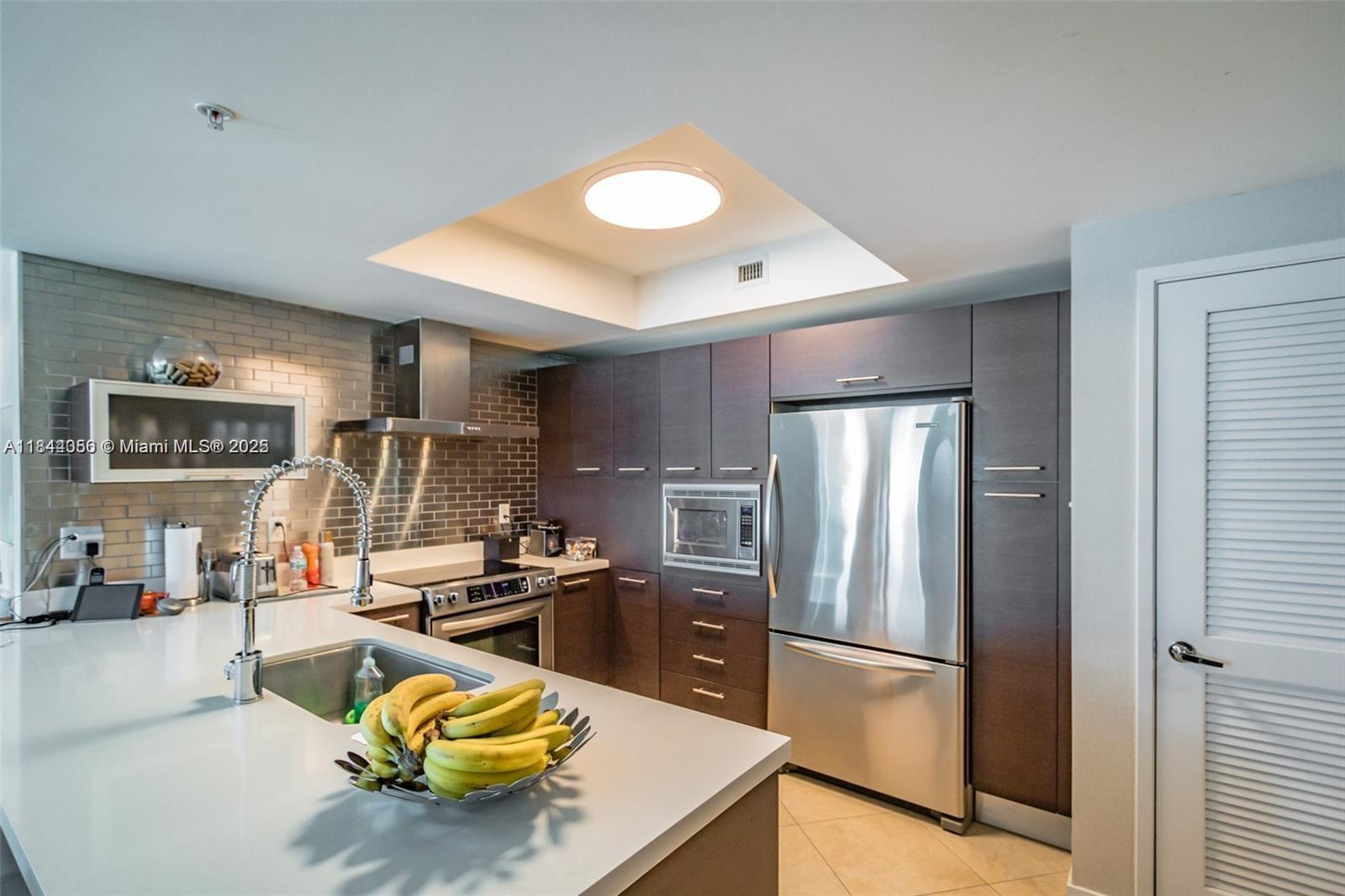 250 Sunny Isles Blvd #31203