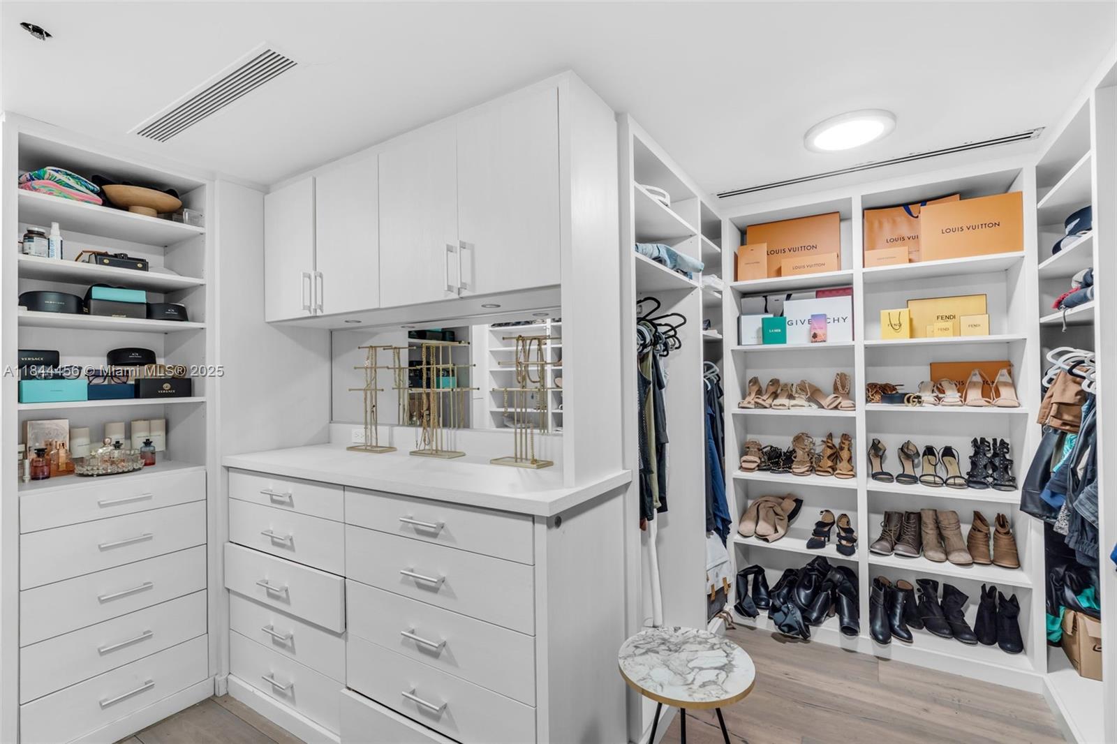 image Hamptons South Condo19