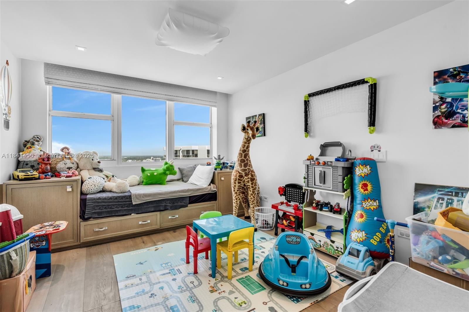image Hamptons South Condo32