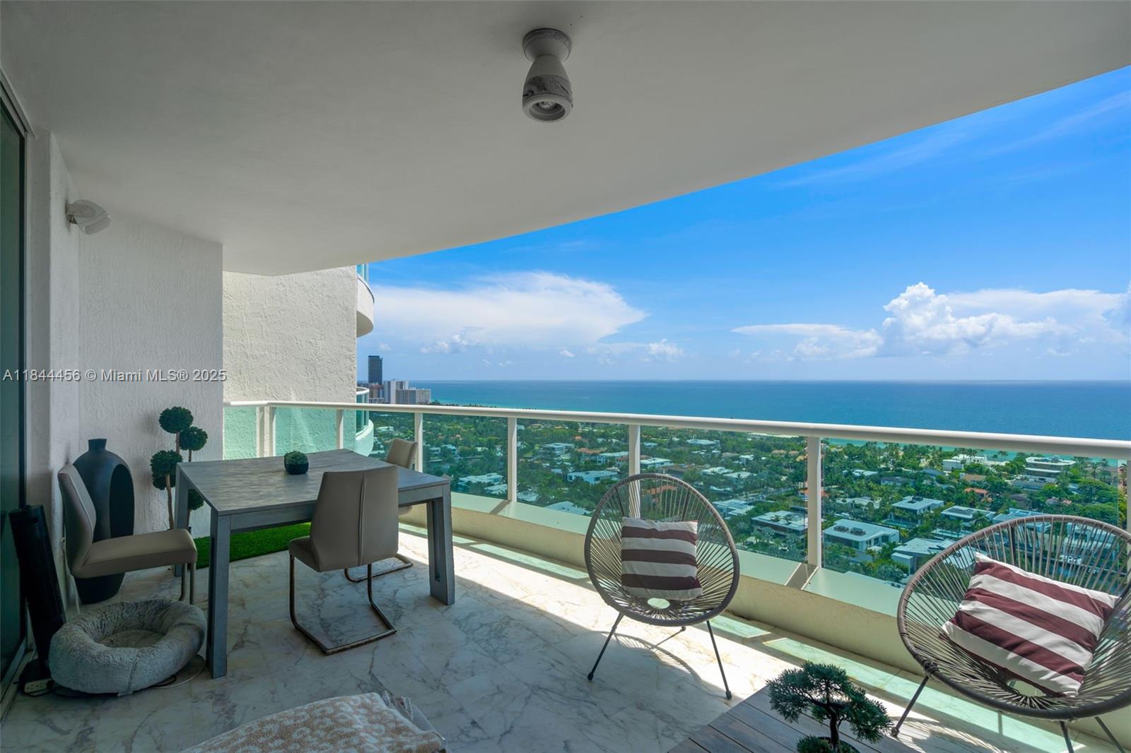 image Hamptons South Condo34