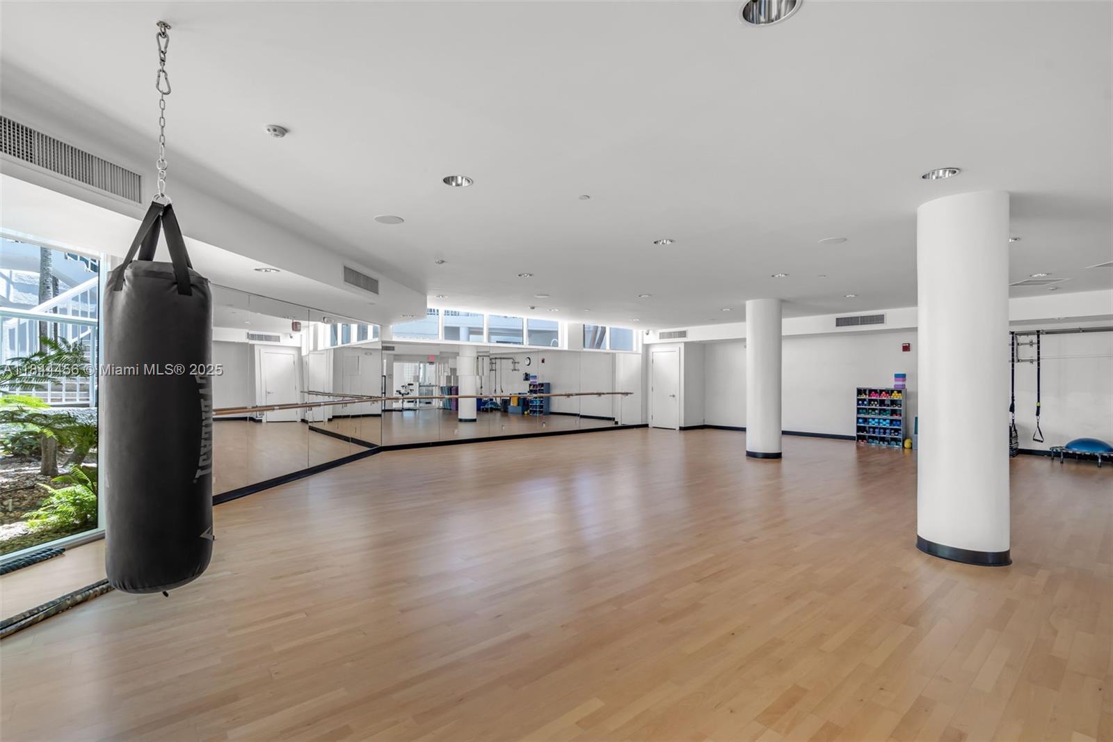 image Hamptons South Condo50