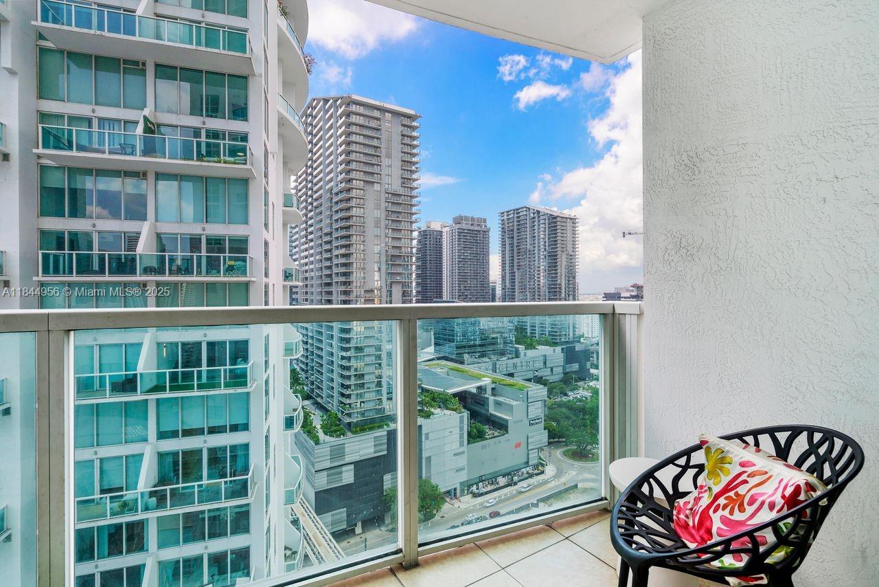 image Brickell On The River26