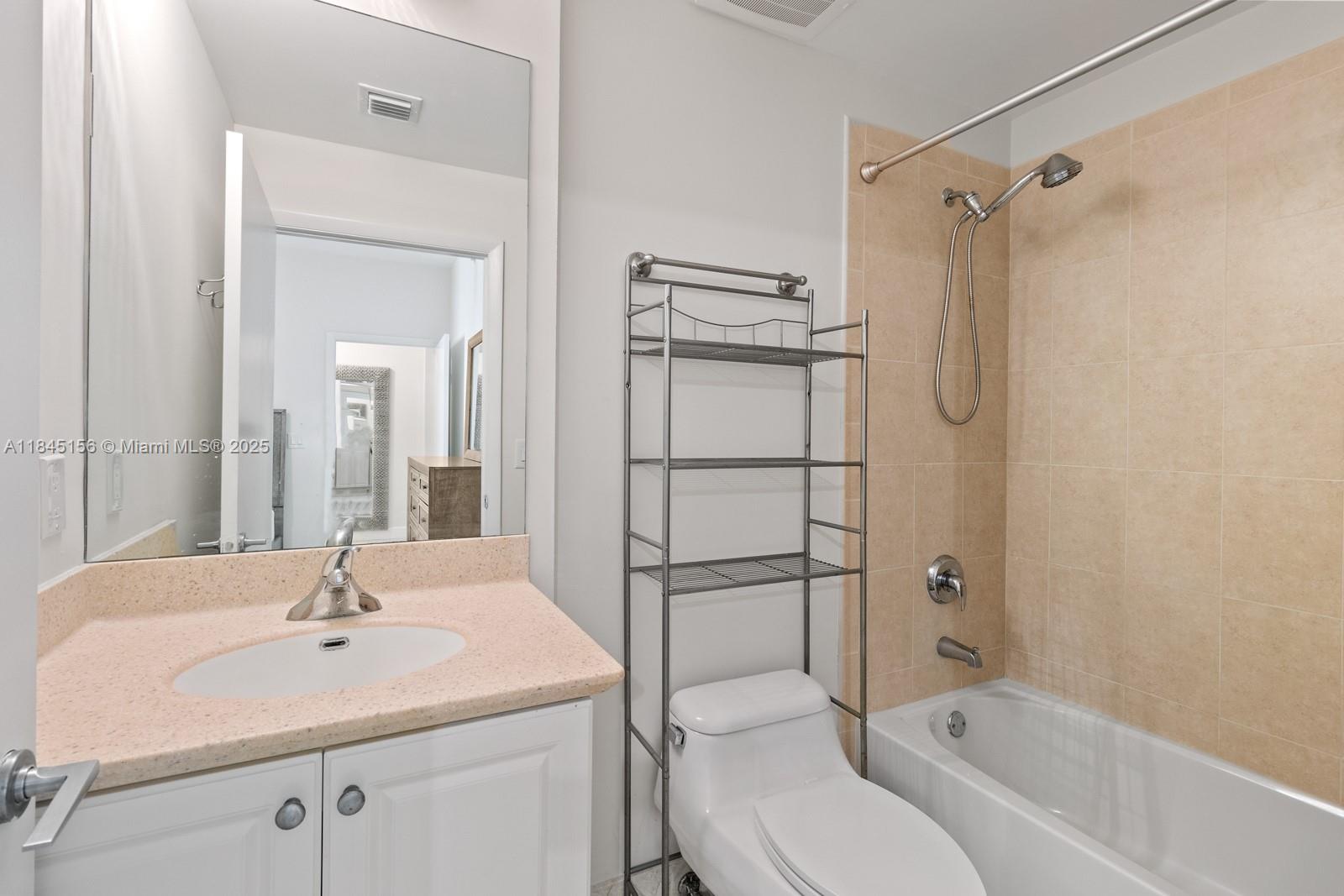 image Aventura Marina Condo12