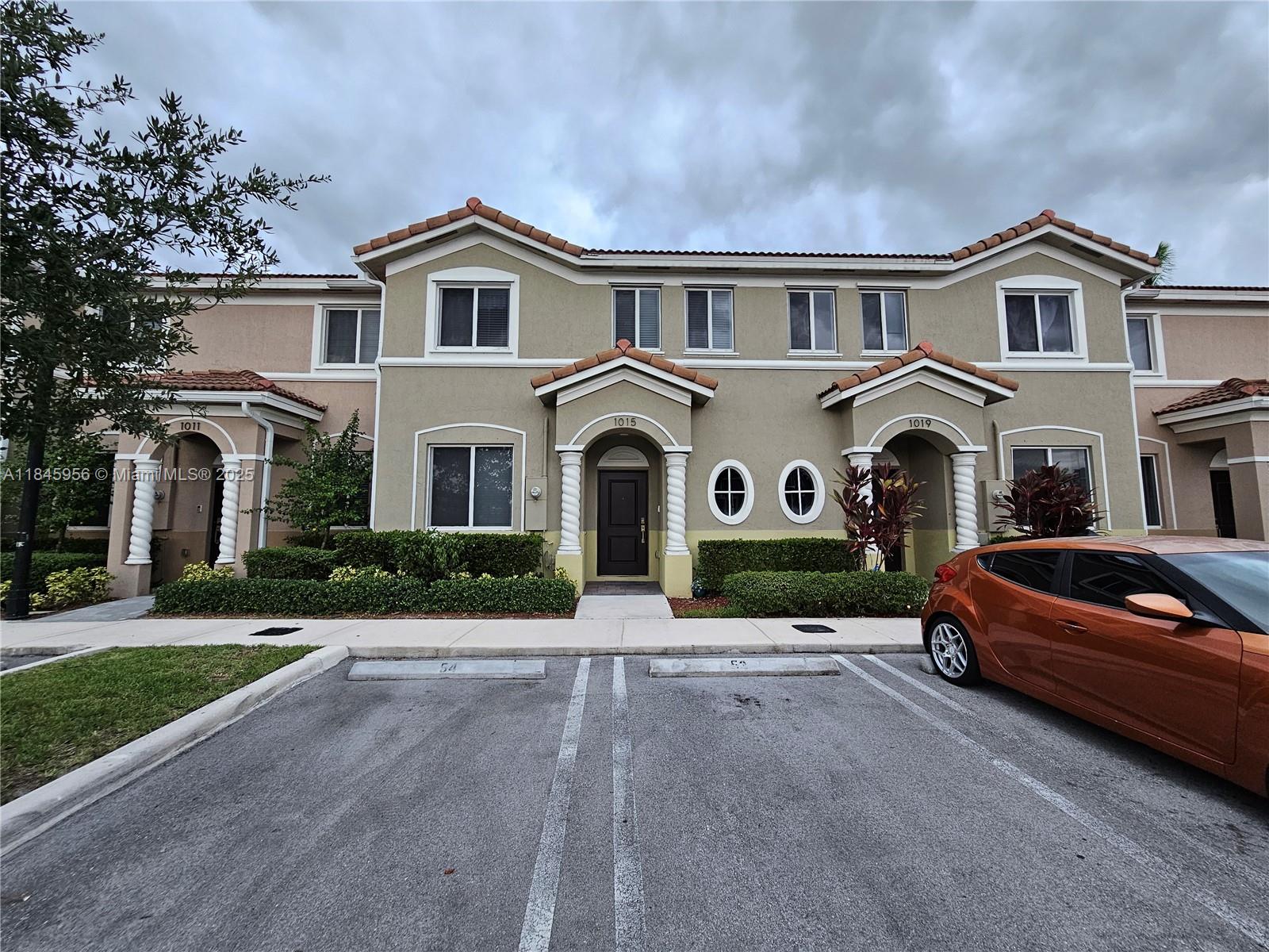 1015 SE 24th Ter #1