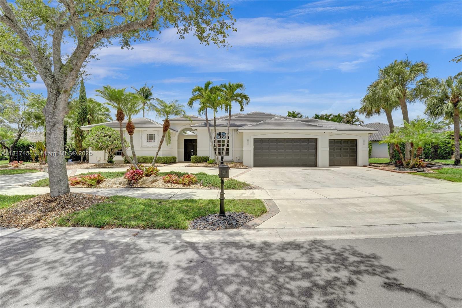 208 Landings Blvd