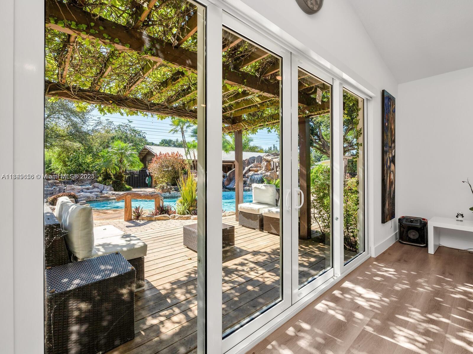 13350 Luray Rd Southwest Ranches, FL 33330