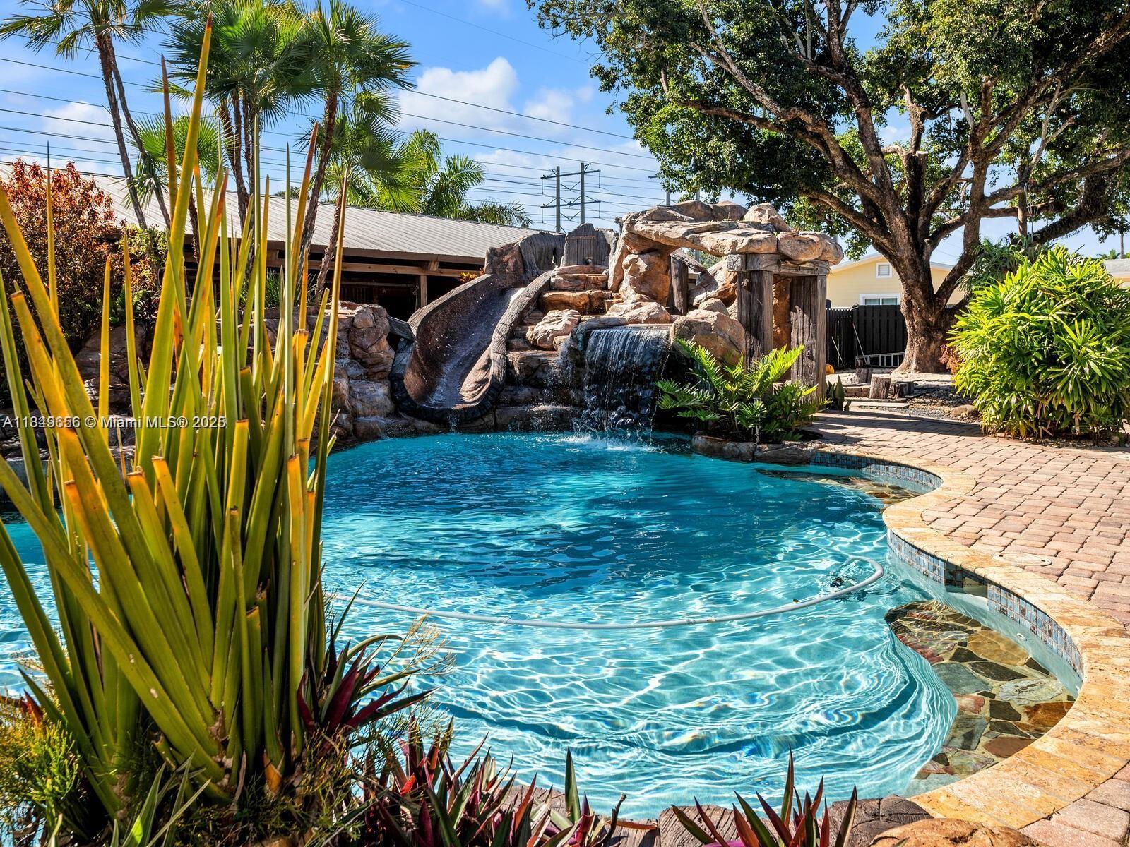 13350 Luray Rd Southwest Ranches, FL 33330