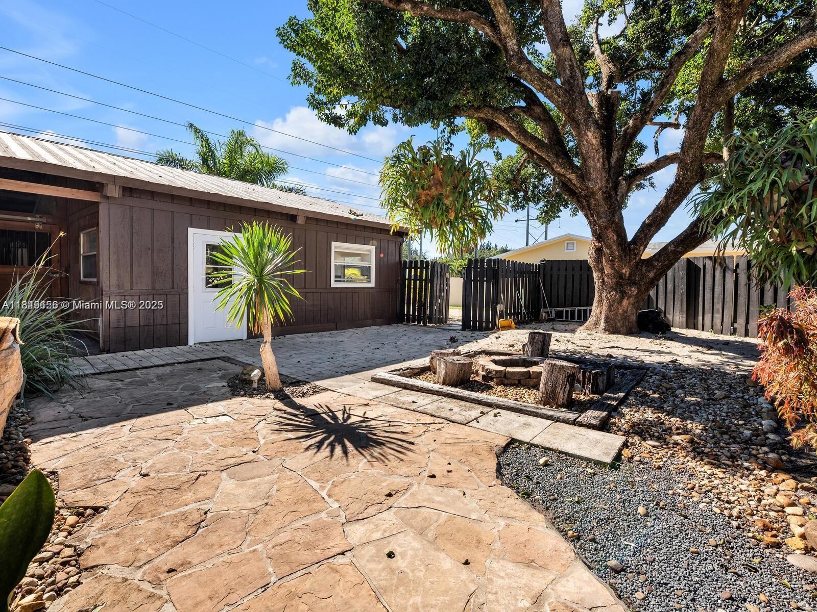 13350 Luray Rd Southwest Ranches, FL 33330