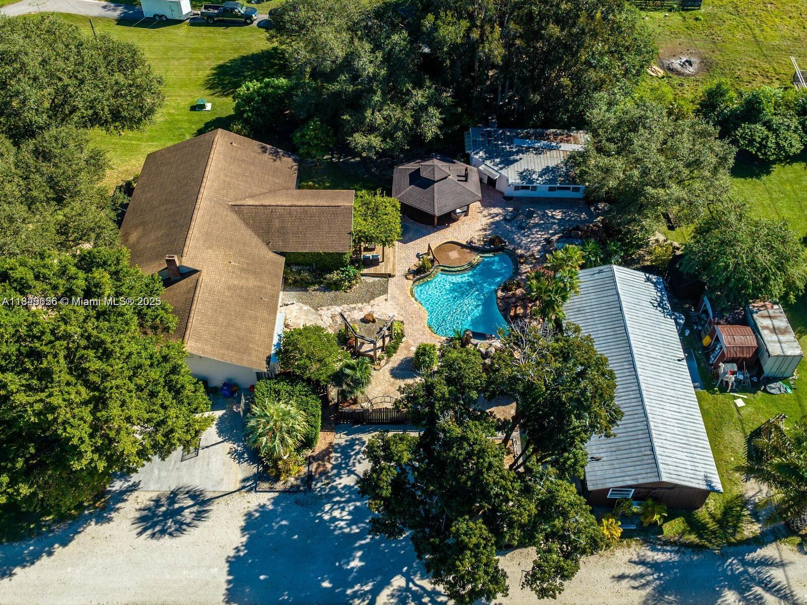 13350 Luray Rd Southwest Ranches, FL 33330