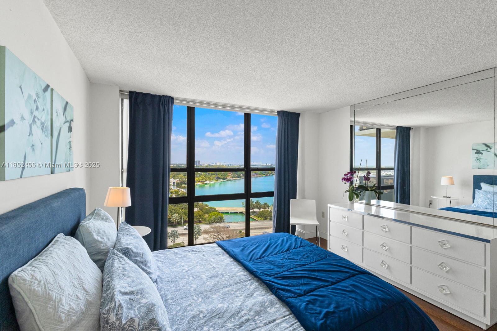 image Charter Club16