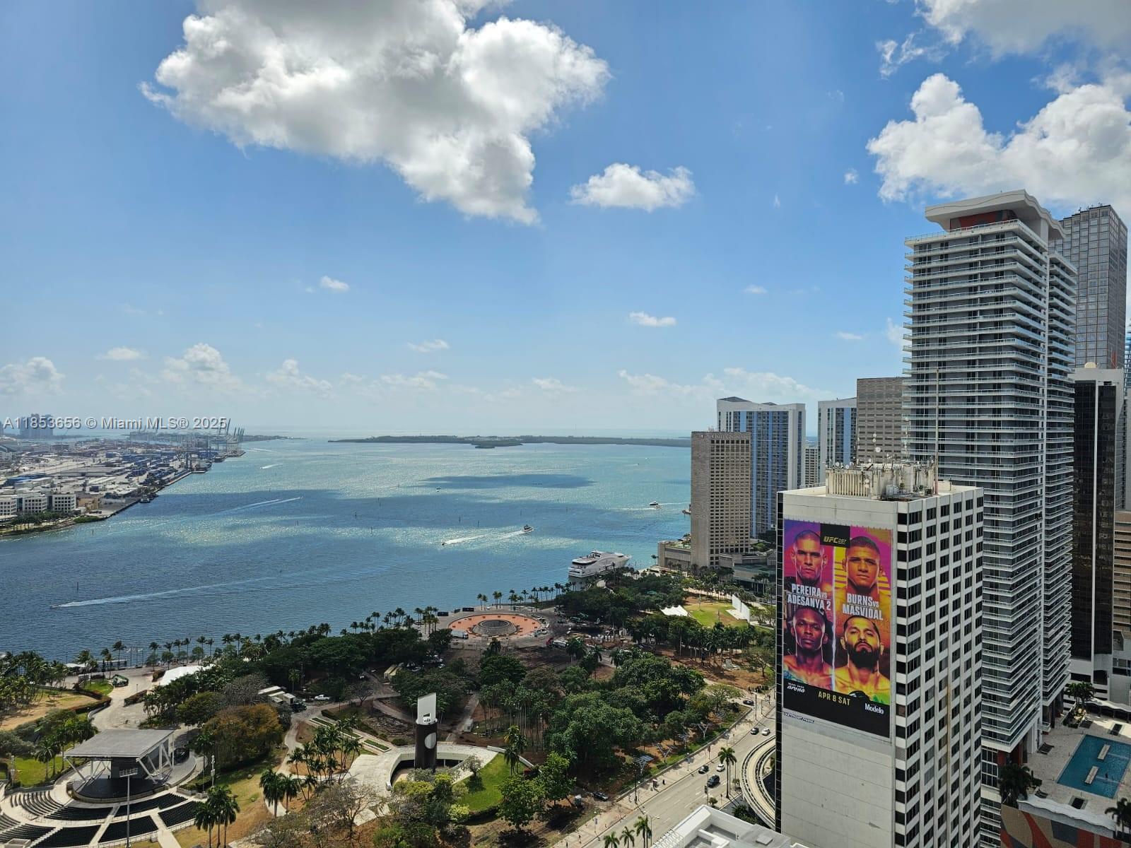 244 Biscayne Blvd #3707