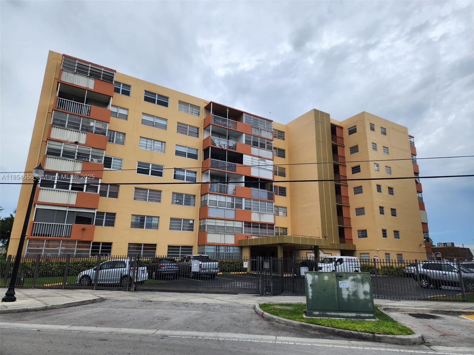 16400 NE 17th Ave #206