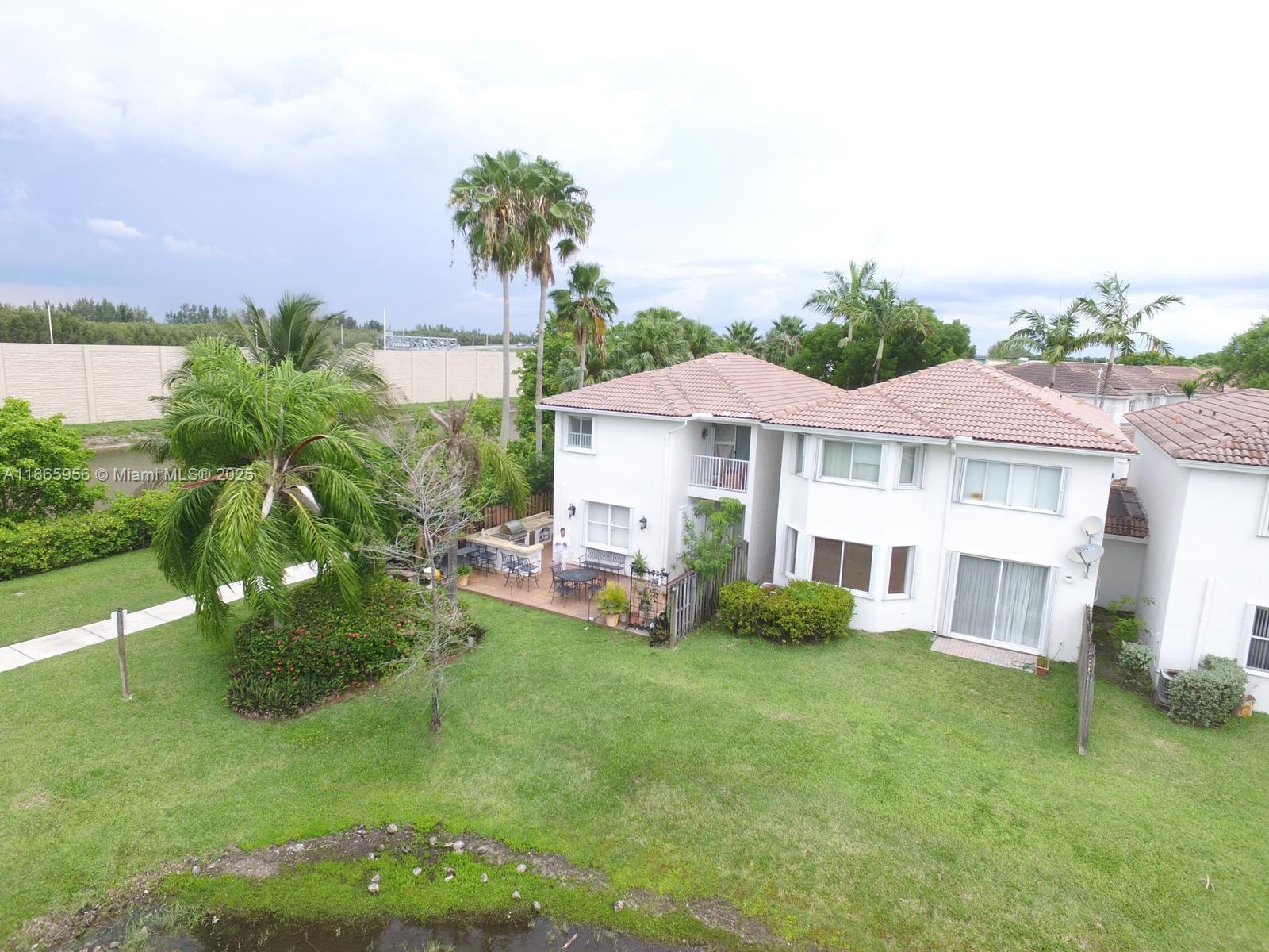 11662 NW 69th Ter