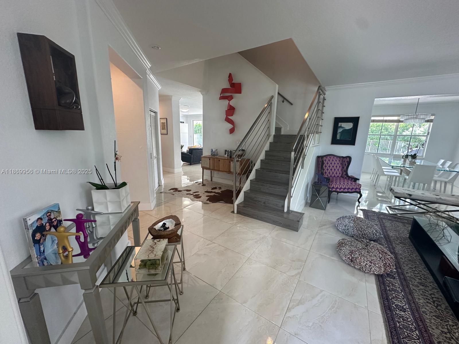 1063 Sunflower Cir Weston, FL 33327