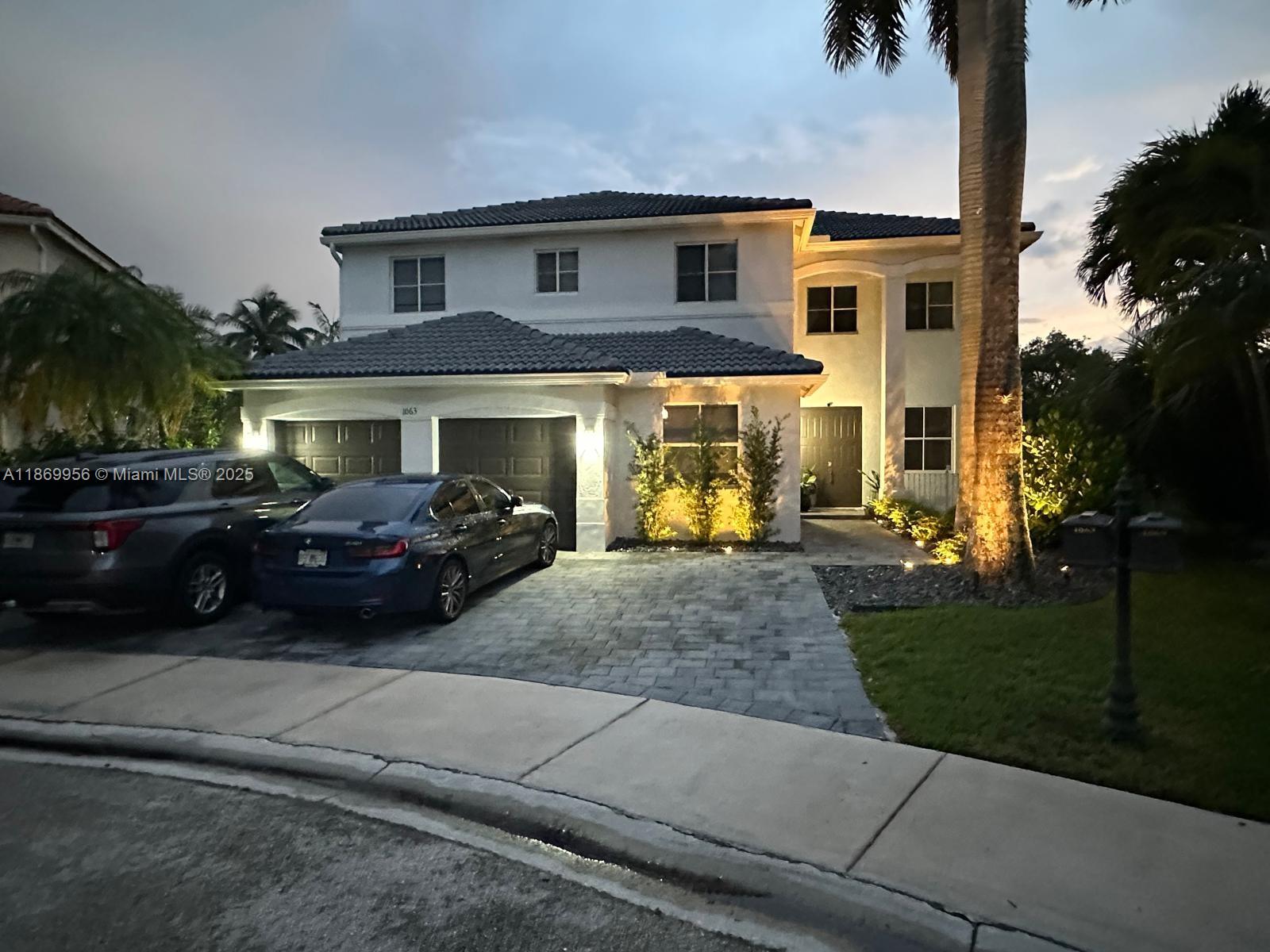 1063 Sunflower Cir Weston, FL 33327