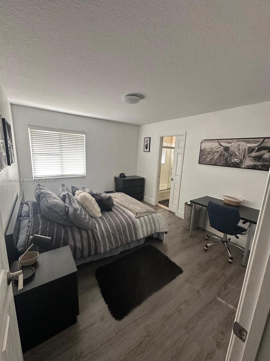 1063 Sunflower Cir Weston, FL 33327