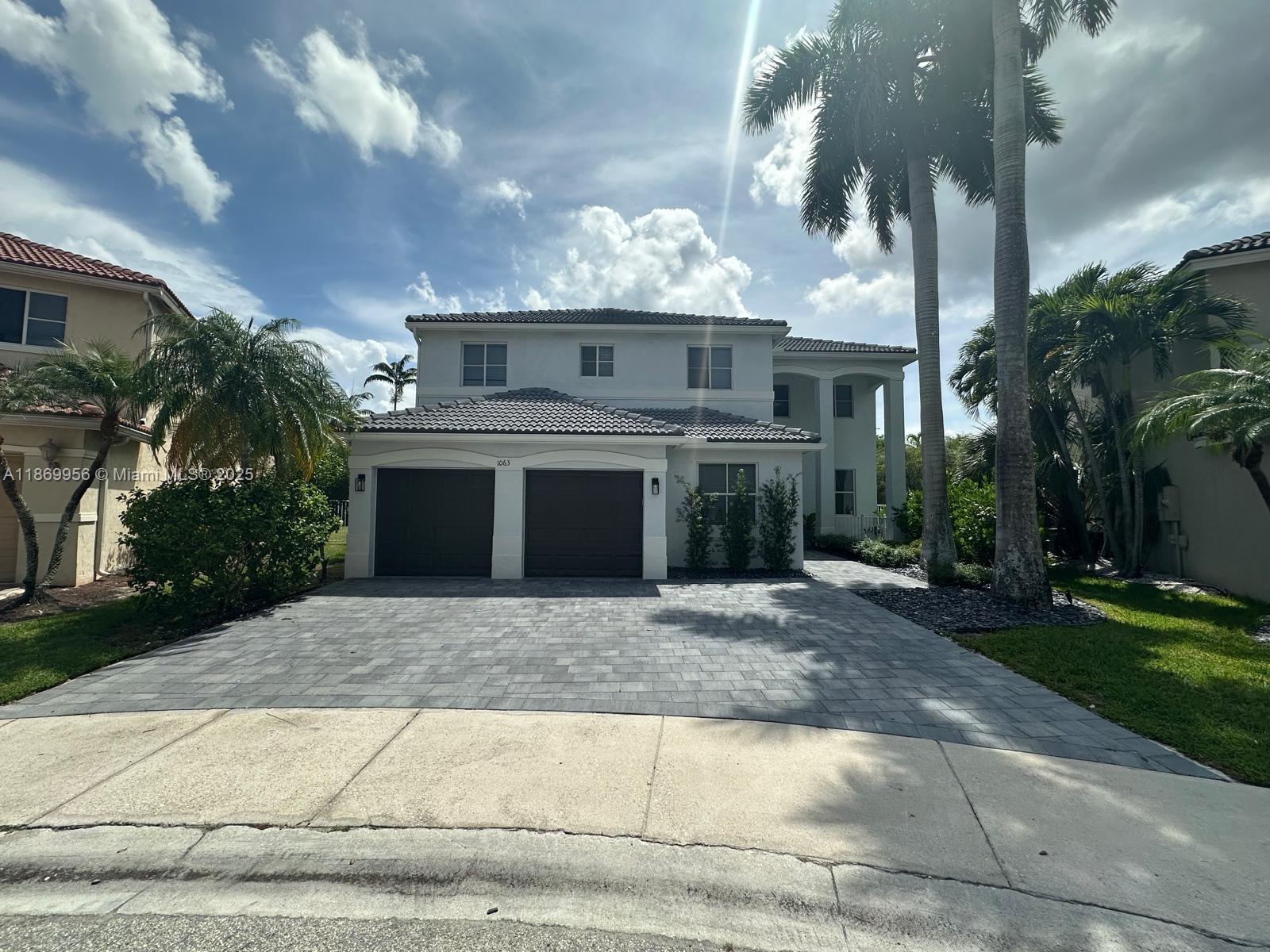 1063 Sunflower Cir Weston, FL 33327