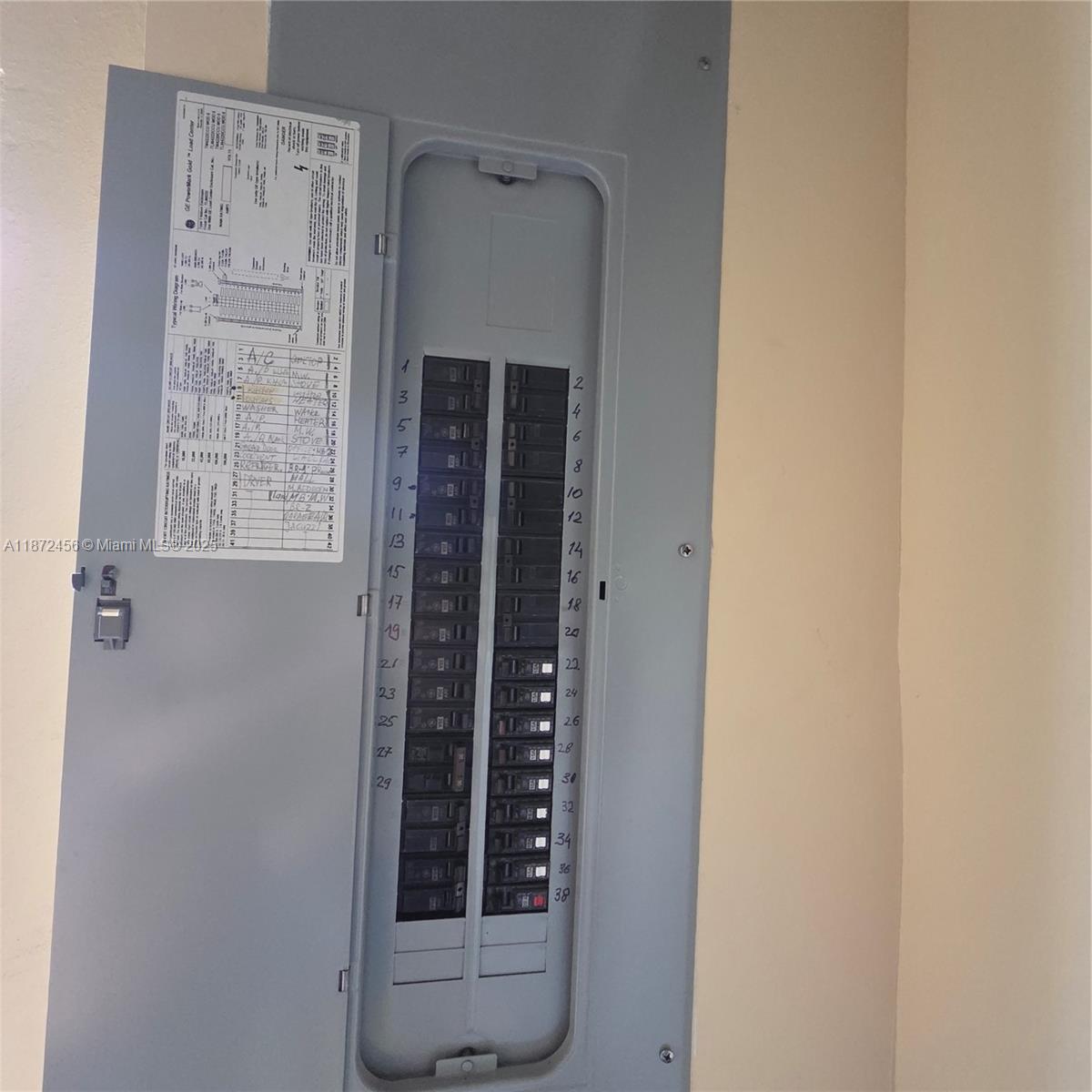 343 S 190th St Sunny Isles Beach, FL 33160