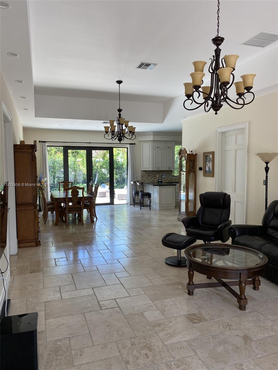 343 S 190th St Sunny Isles Beach, FL 33160