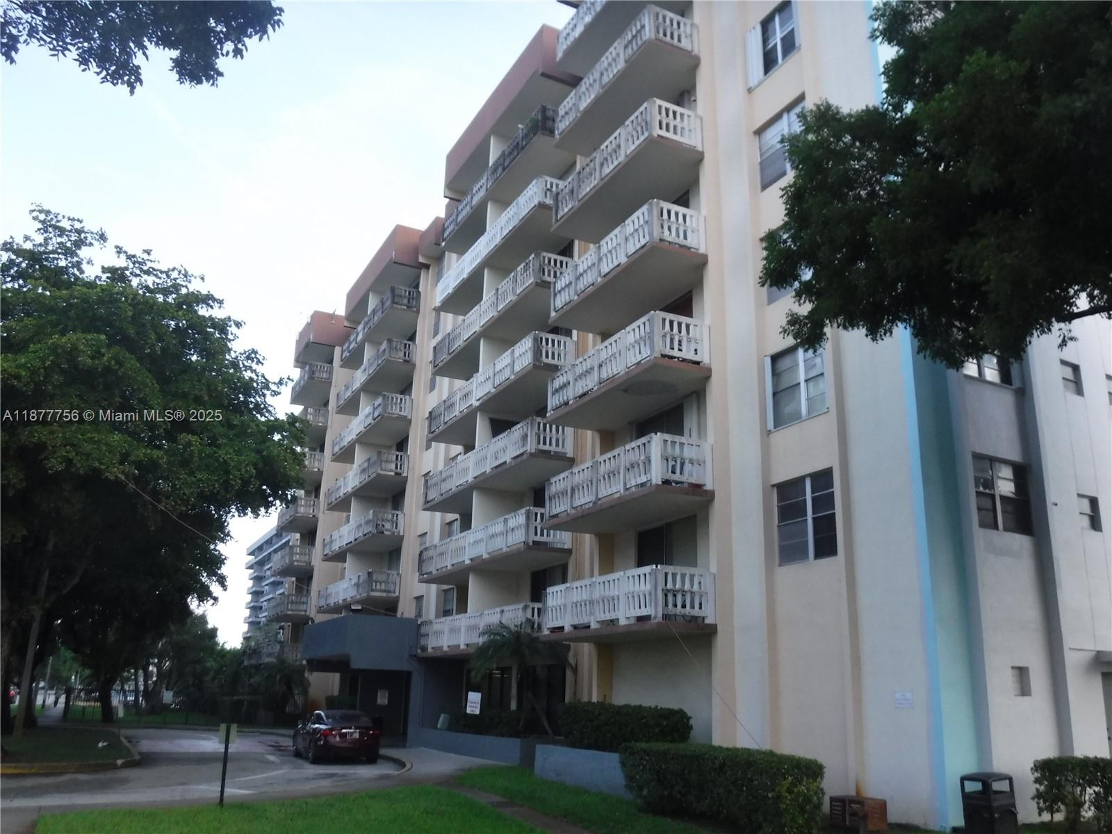 15600 NW 7th Ave #618