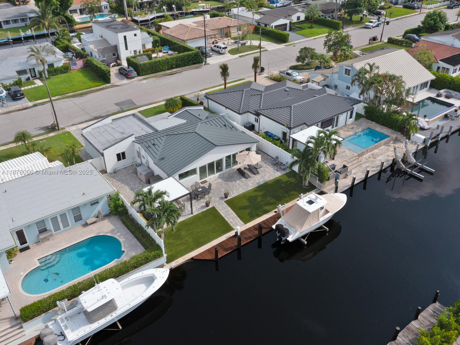 1206 Mango Isle