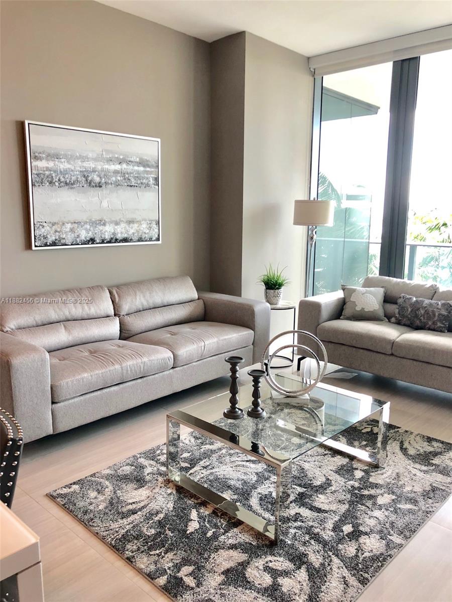image Granparaiso Condo12