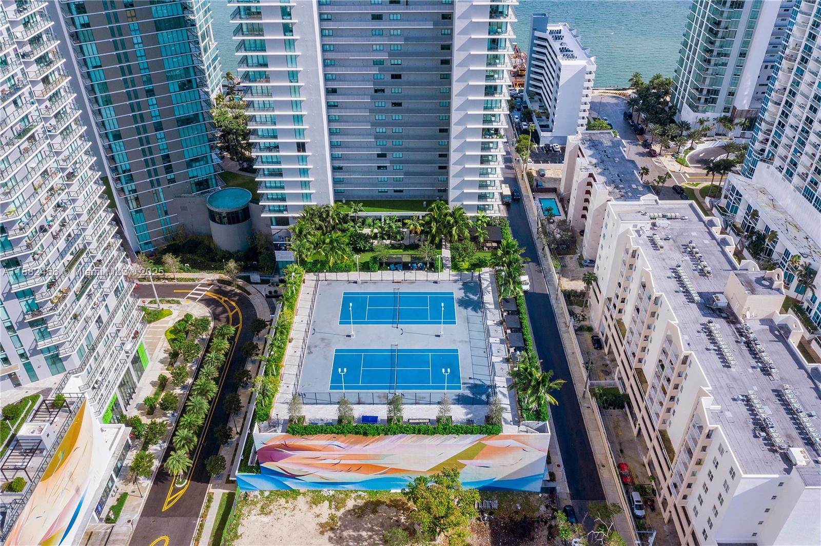 image Granparaiso Condo1