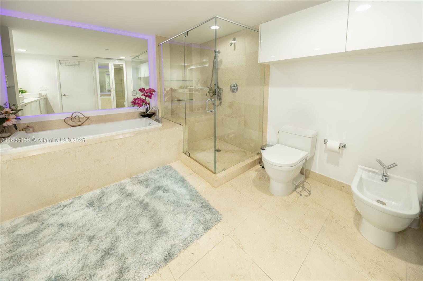 465 Brickell Ave #4705 Miami, FL 33131