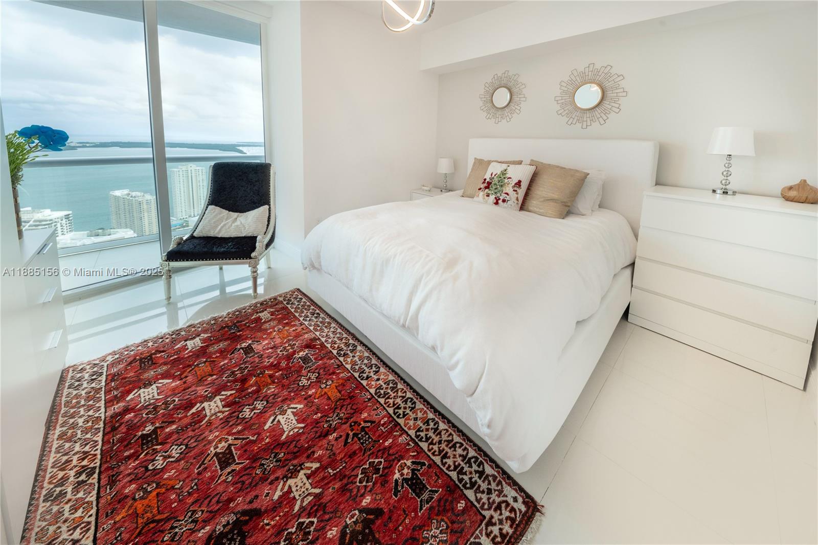 465 Brickell Ave #4705 Miami, FL 33131