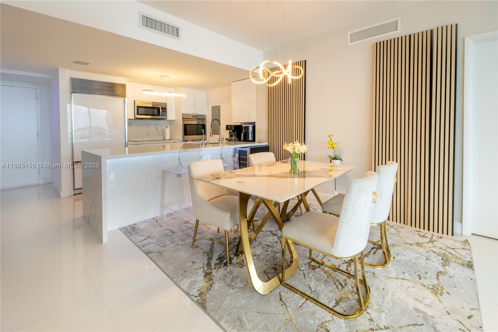 465 Brickell Ave #4705 Miami, FL 33131