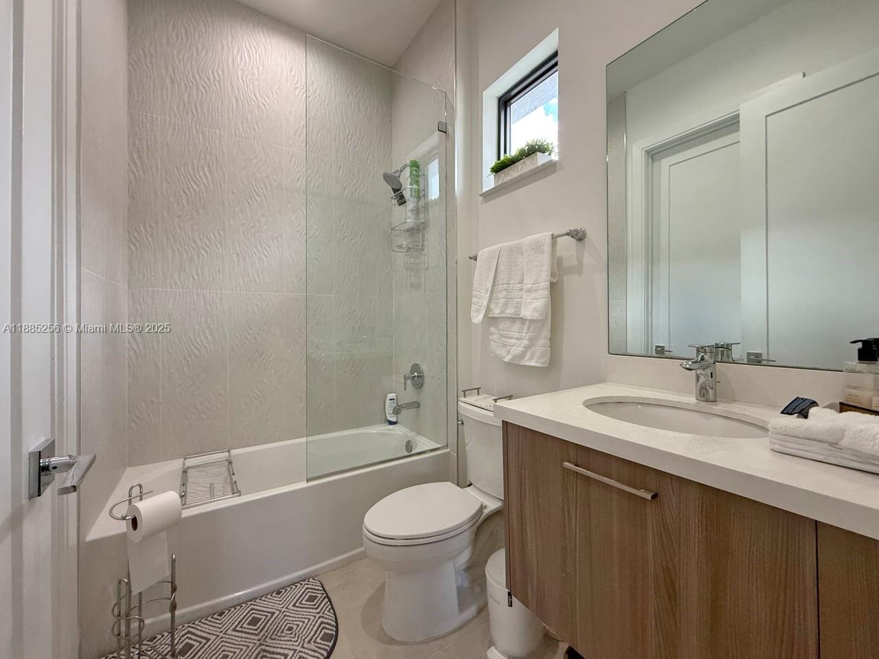 4761 NW 85th Ave Doral, FL 33166