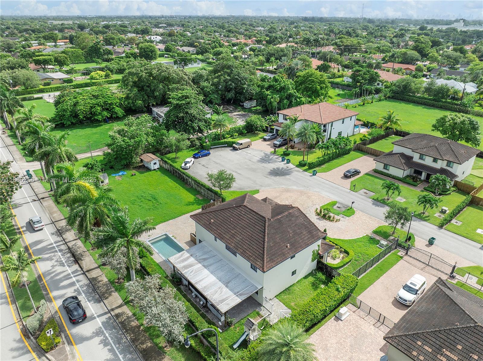 6920 SW 96th Ct Miami, FL 33173