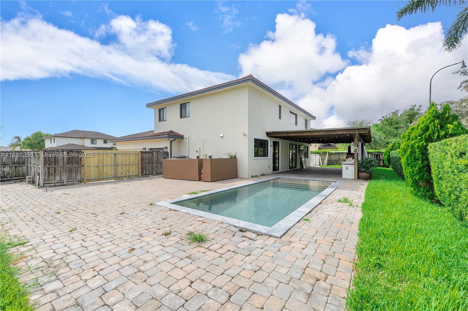 6920 SW 96th Ct Miami, FL 33173