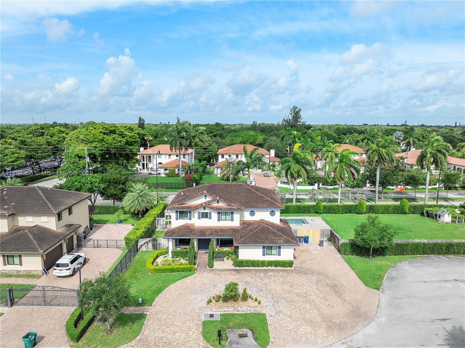 6920 SW 96th Ct Miami, FL 33173