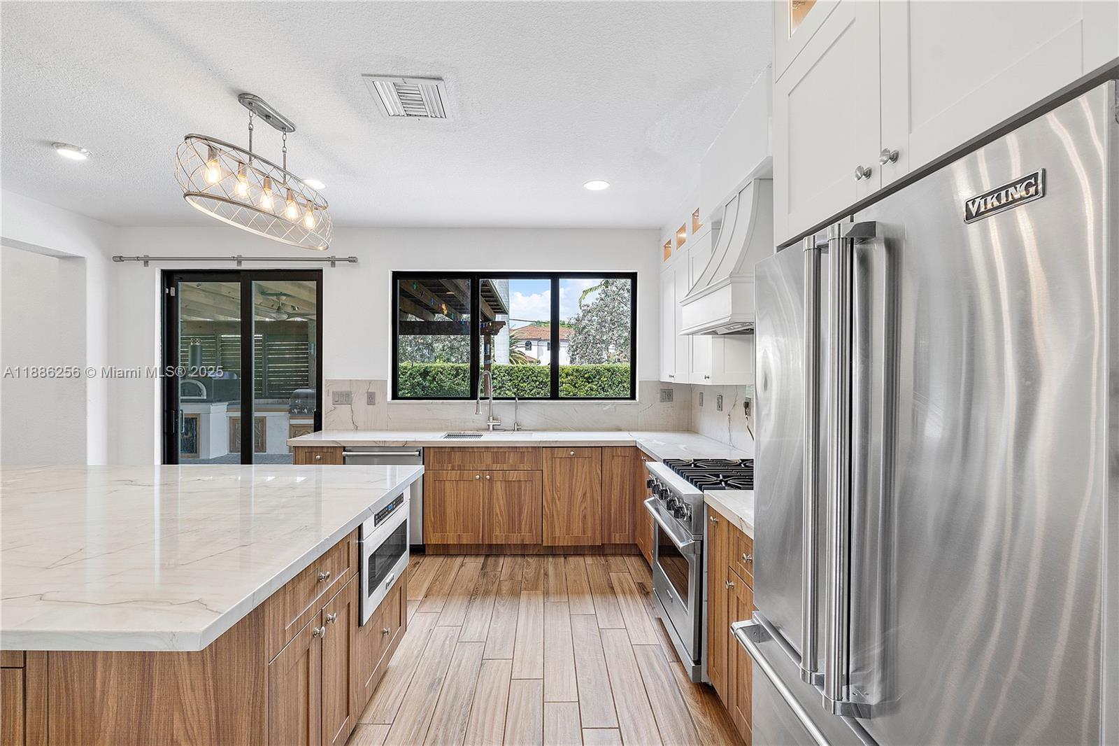 6920 SW 96th Ct Miami, FL 33173