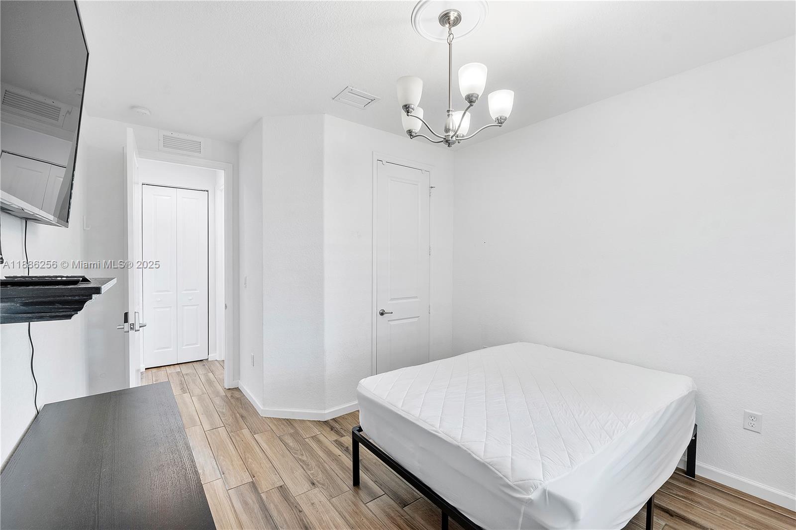 6920 SW 96th Ct Miami, FL 33173