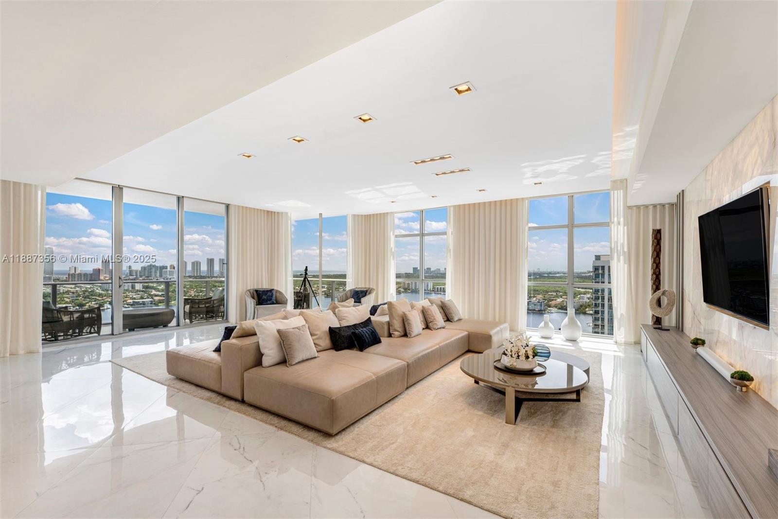 17301 Biscayne Blvd #PH-7