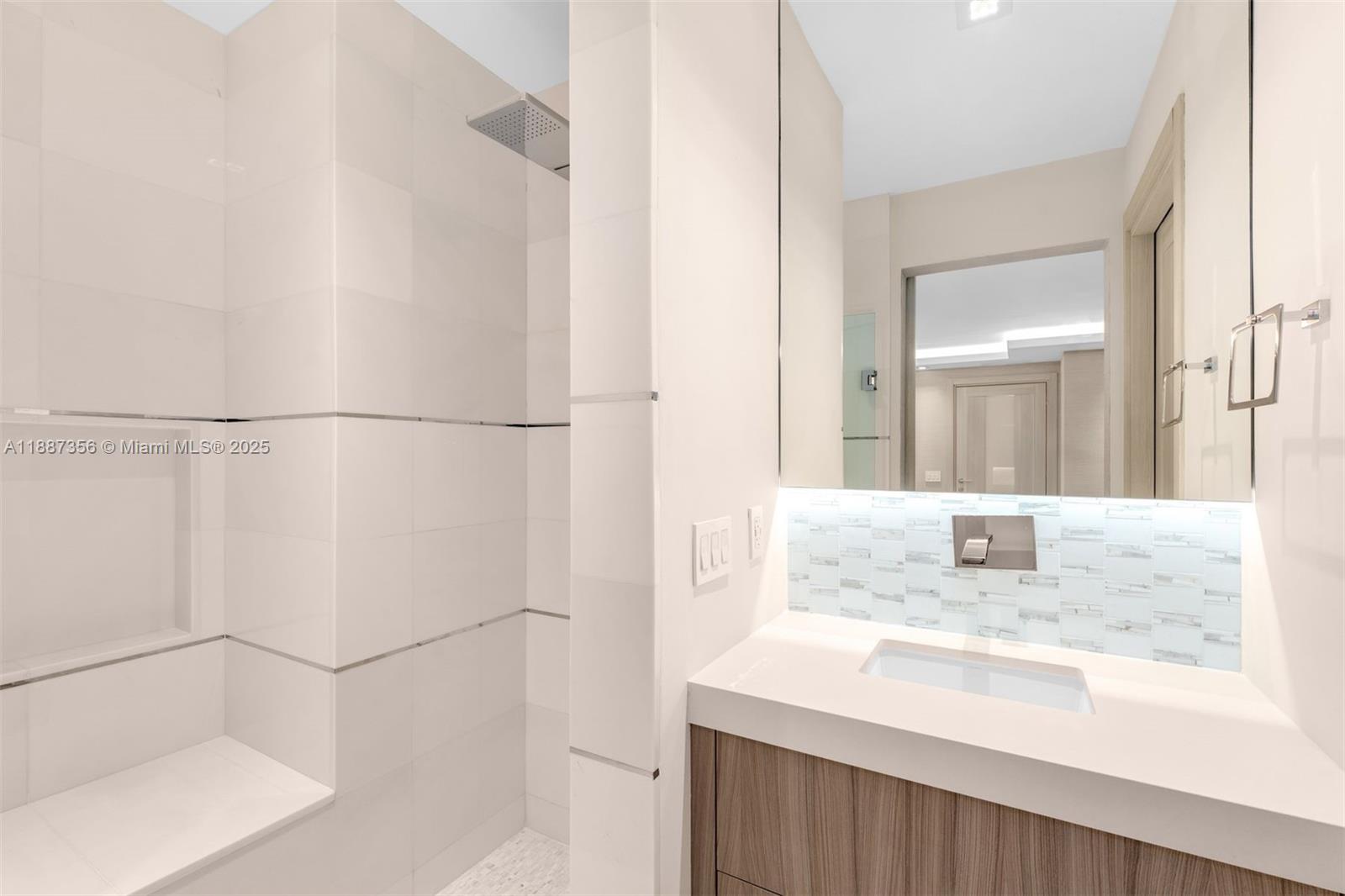 17301 Biscayne Blvd #PH-7 North Miami Beach, FL 33160