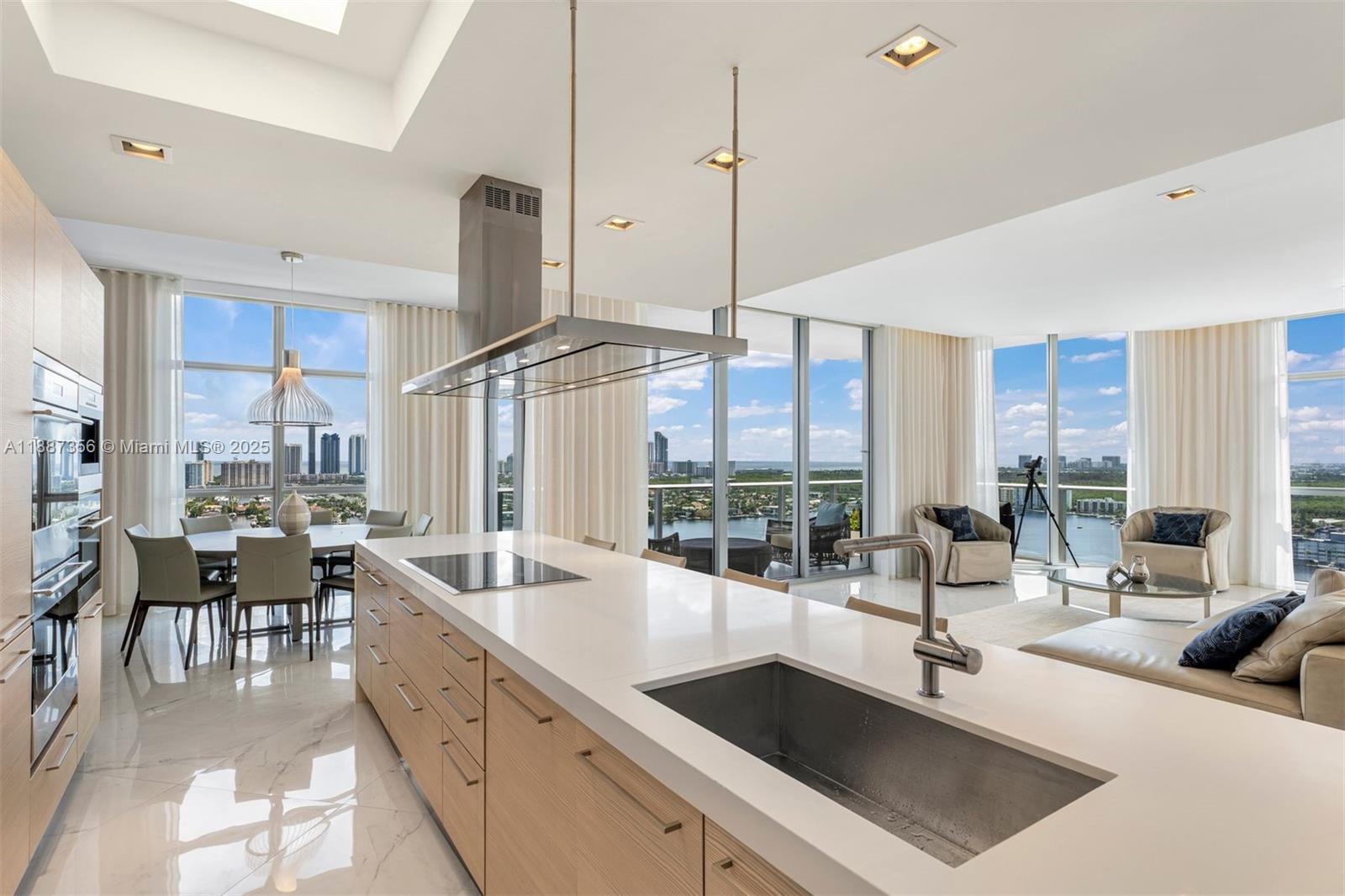 17301 Biscayne Blvd #PH-7 North Miami Beach, FL 33160