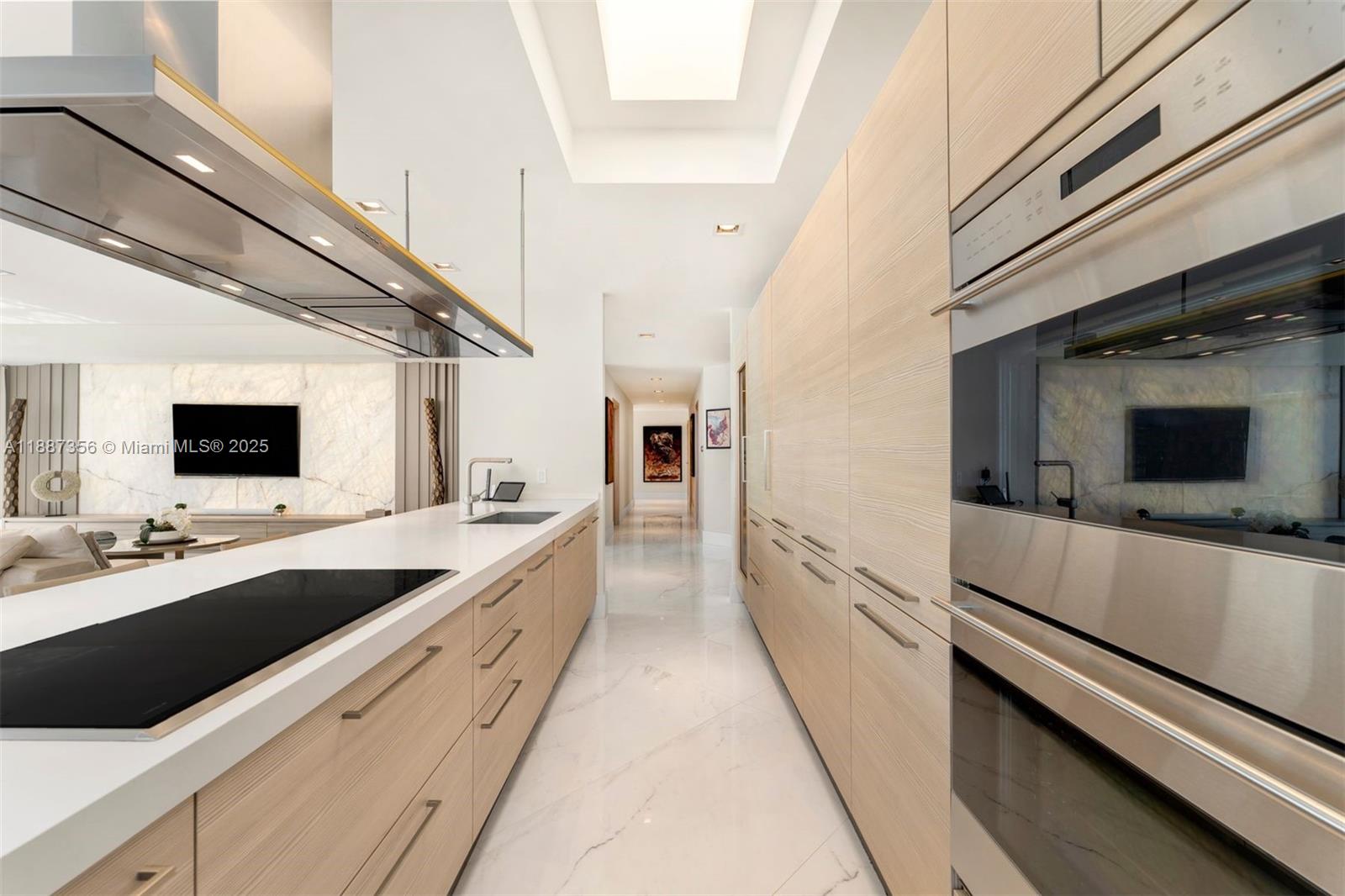 17301 Biscayne Blvd #PH-7 North Miami Beach, FL 33160