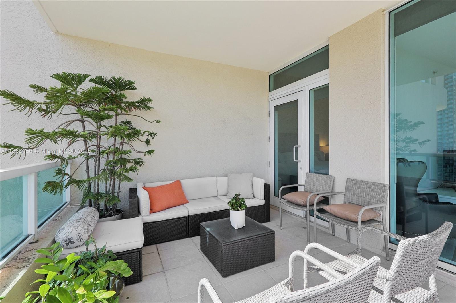 image Aventura Marina One38