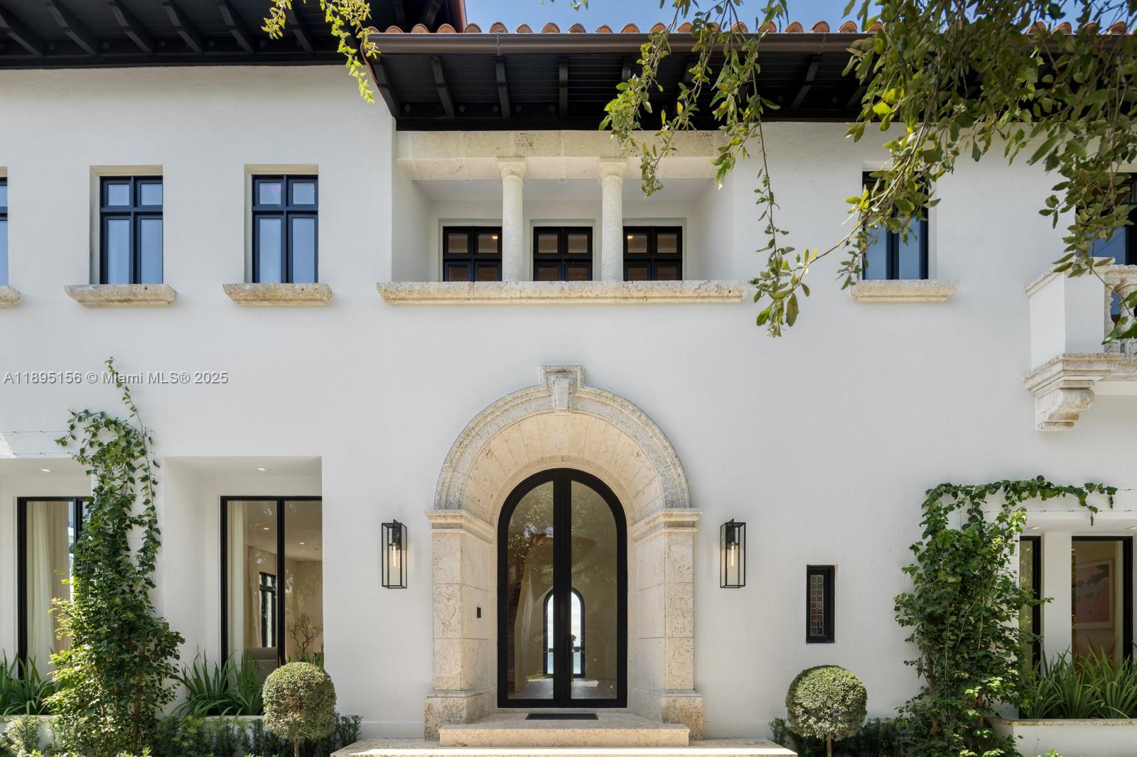 5300 N Bay Rd Miami Beach, FL 33140