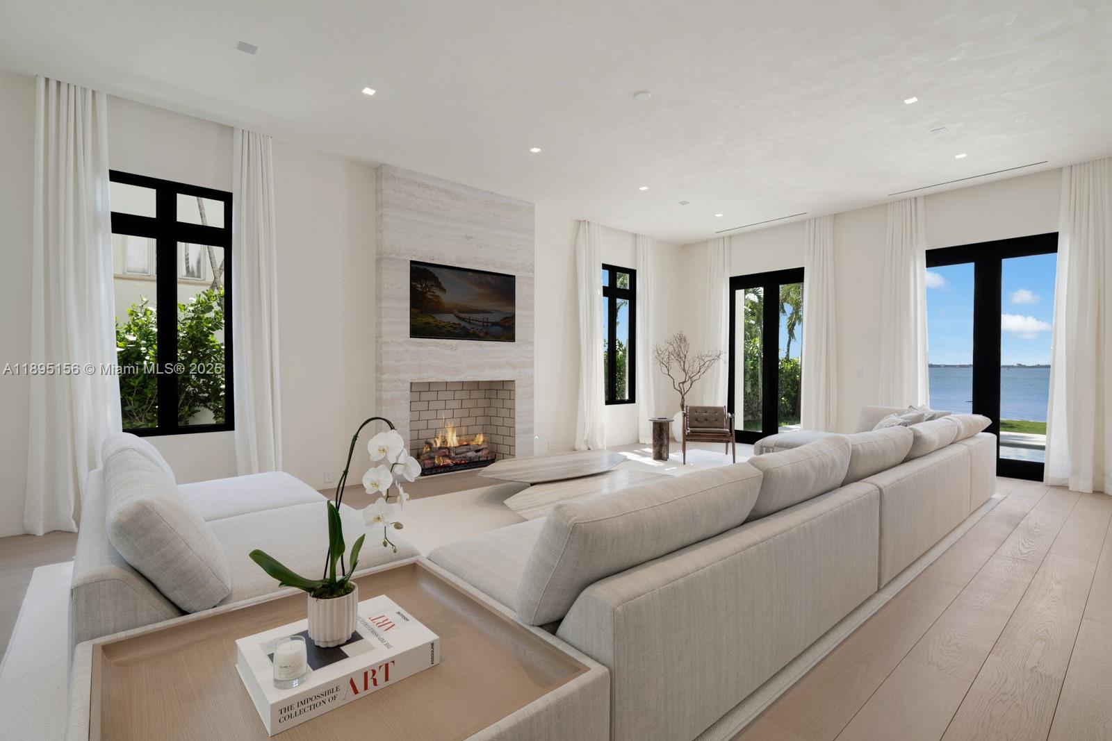 5300 N Bay Rd Miami Beach, FL 33140