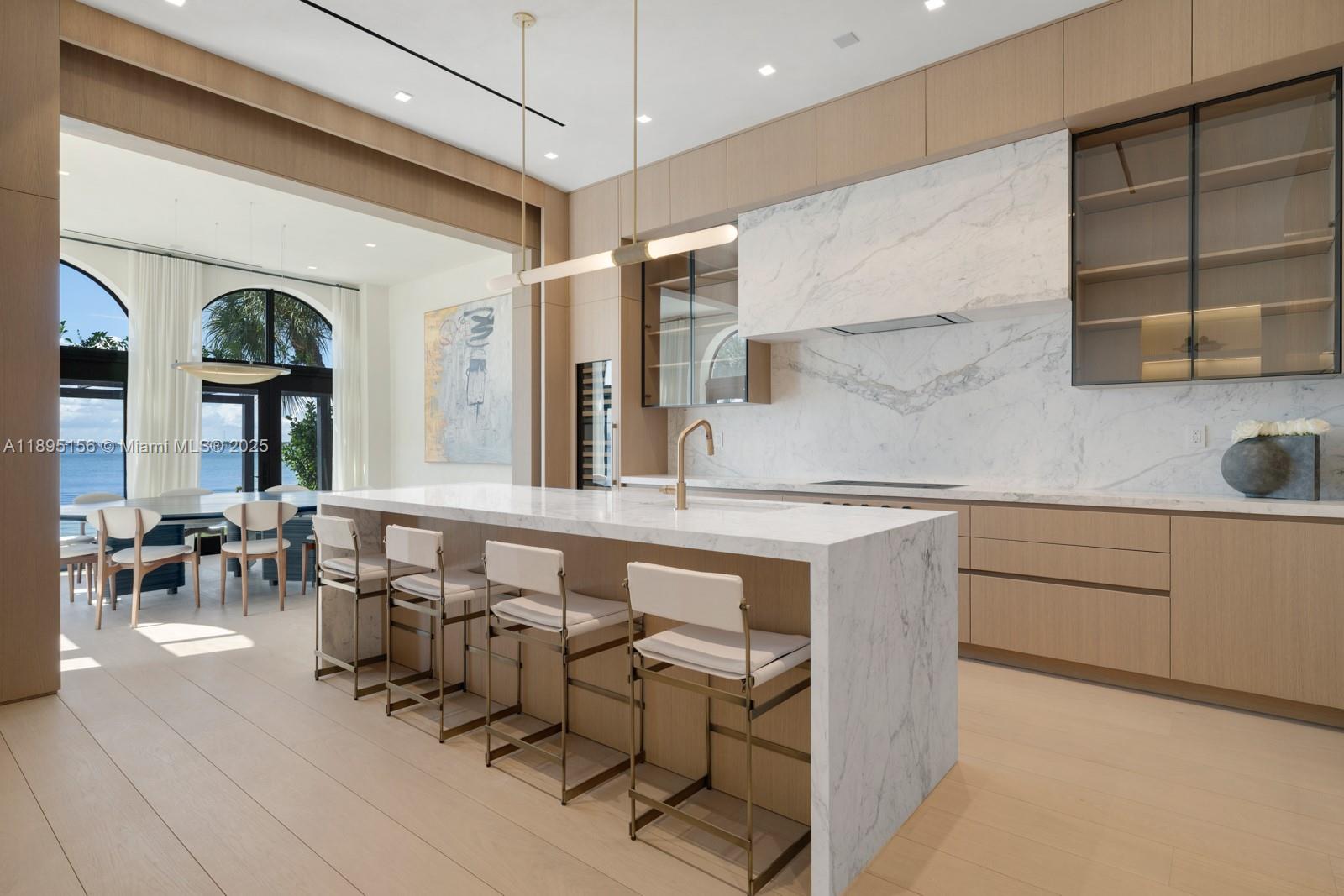 5300 N Bay Rd Miami Beach, FL 33140