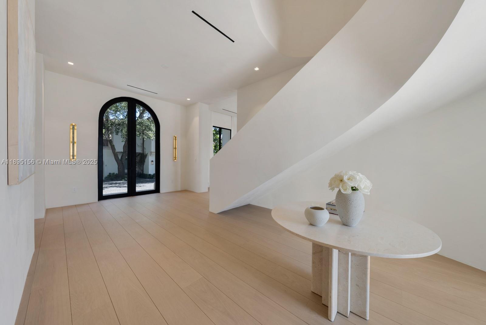 5300 N Bay Rd Miami Beach, FL 33140