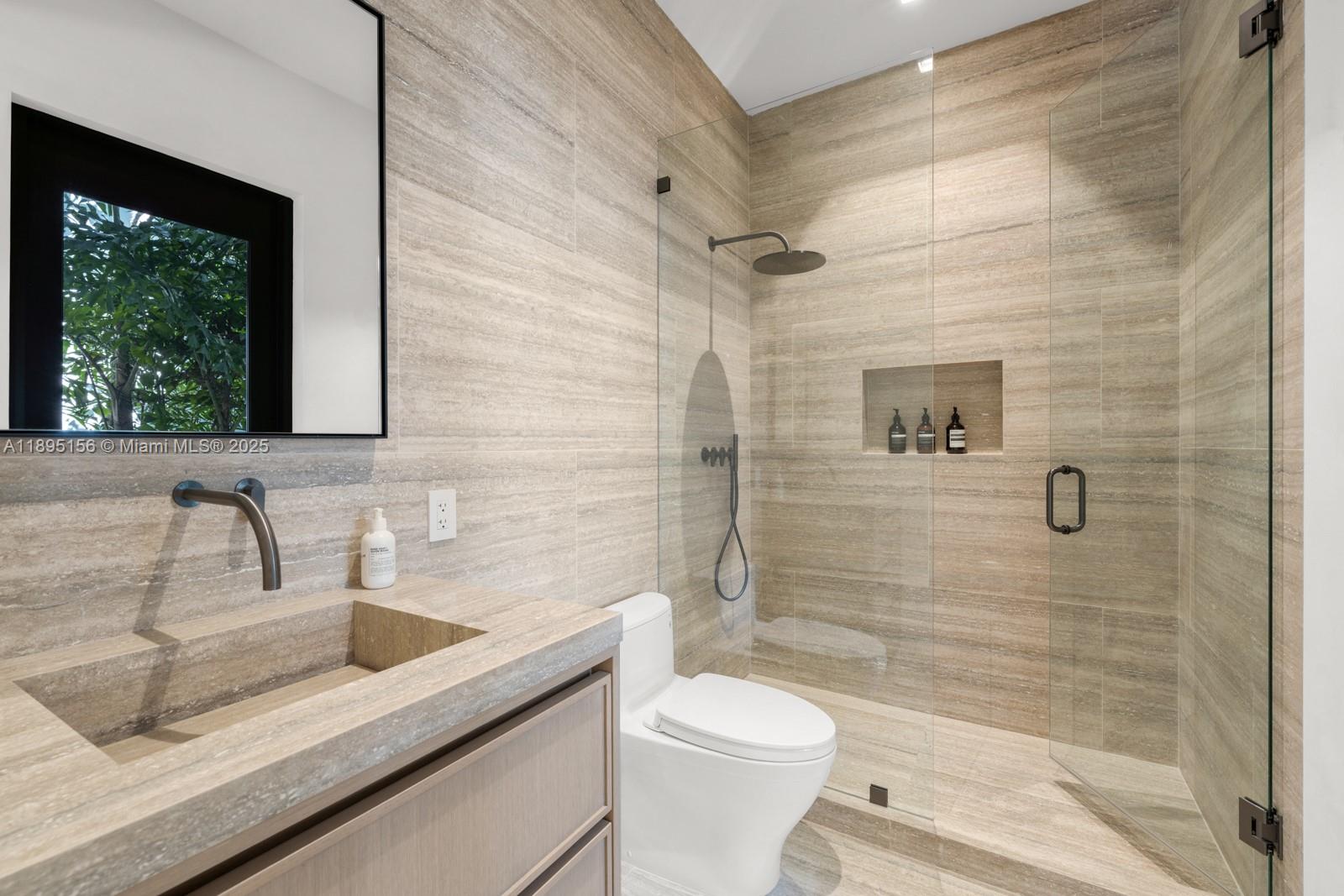 5300 N Bay Rd Miami Beach, FL 33140