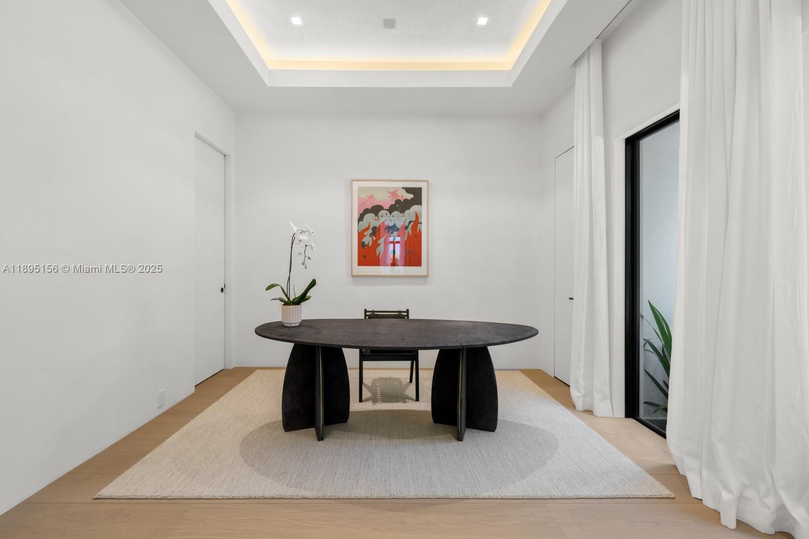 5300 N Bay Rd Miami Beach, FL 33140