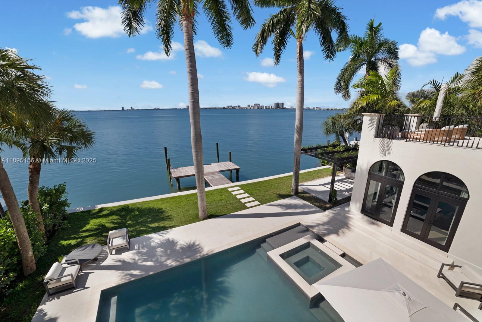 5300 N Bay Rd Miami Beach, FL 33140