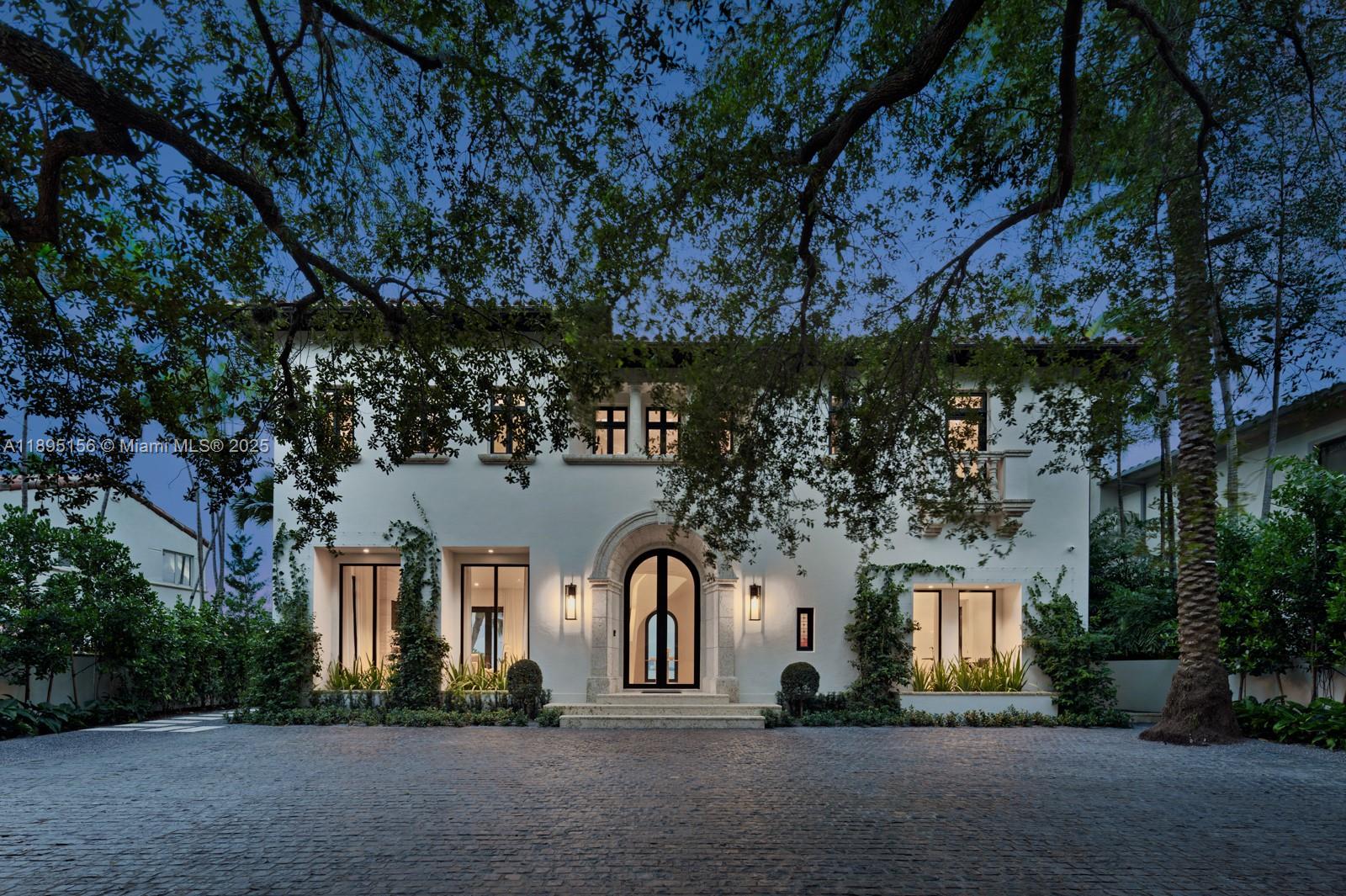 5300 N Bay Rd Miami Beach, FL 33140